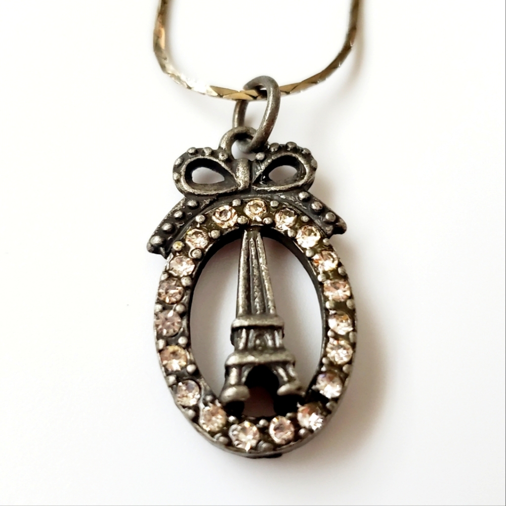 Vintage Eiffel Tower Rhinestone Pendant Necklace Rhinestones & Silver Tone 17"